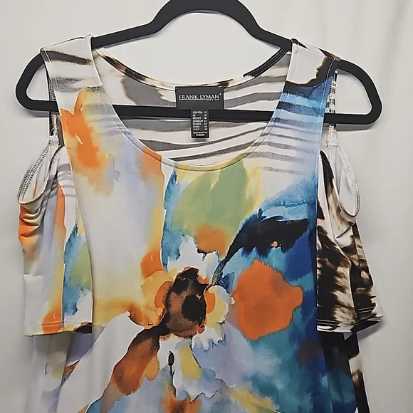 Frank Lyman Cold Shoulder Blouse - Picture 3 of 6